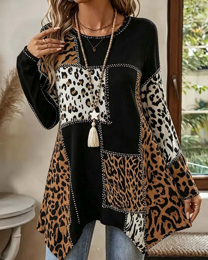 Camicetta patchwork leopardata dal design irregolare
